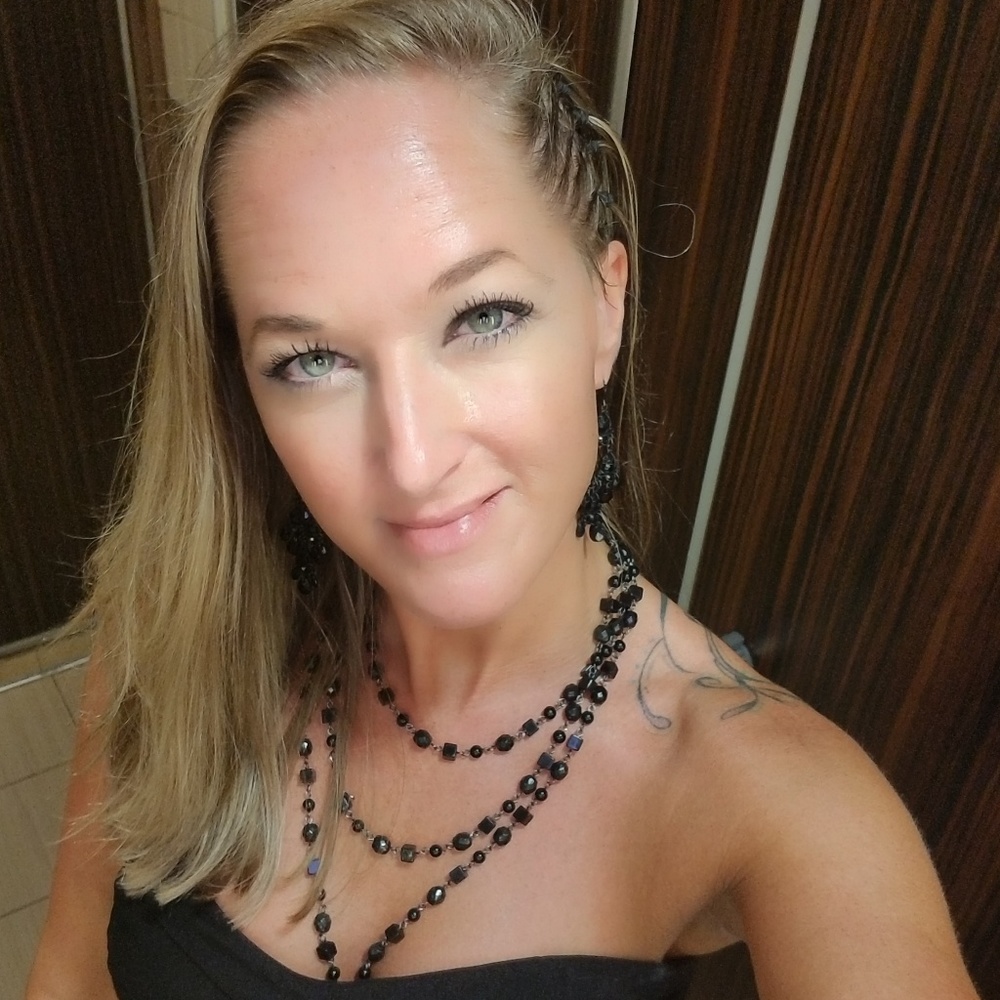 Meet your Posher, Melanie